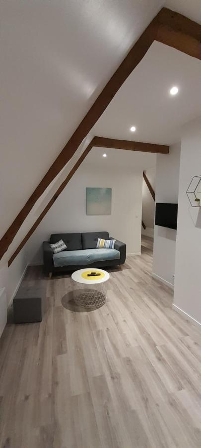 Appartement dans maison de 1789 au centre de Vitré Extérieur photo