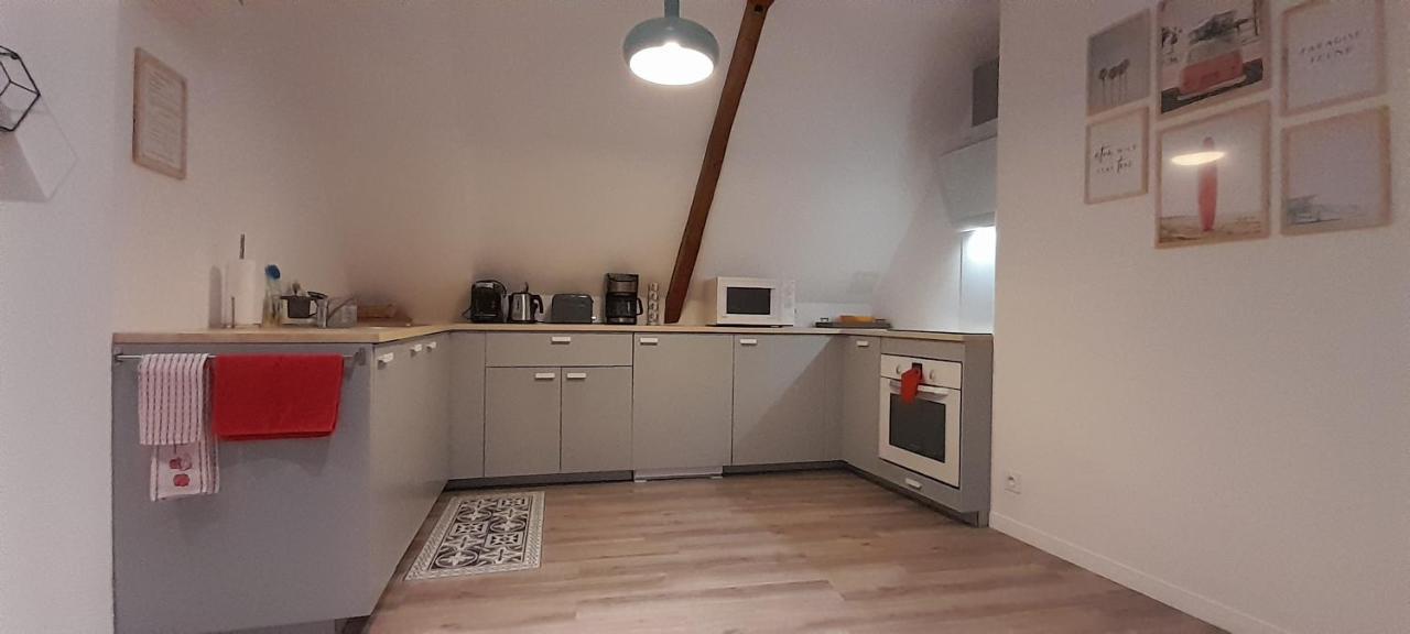 Appartement dans maison de 1789 au centre de Vitré Extérieur photo